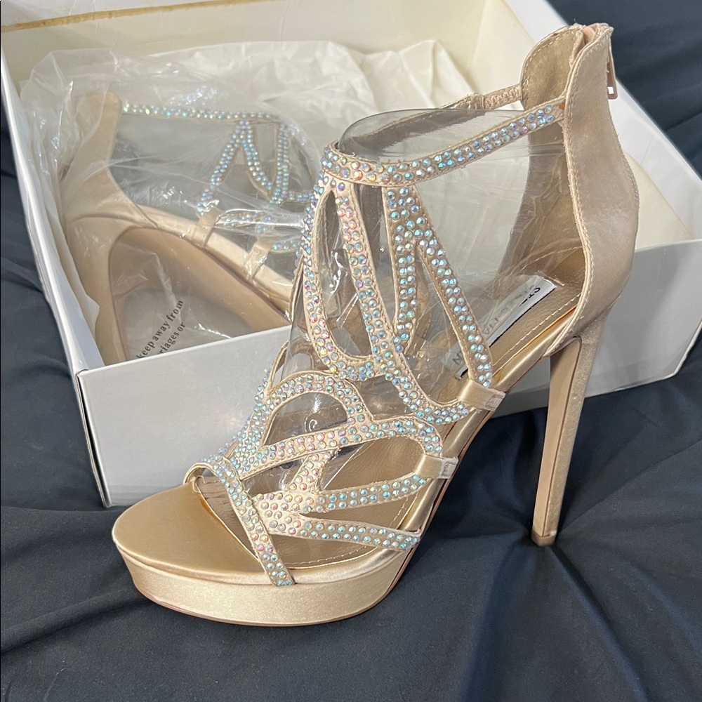 Elegant Rhinestone Steve Madden Embellished Heels size 8
